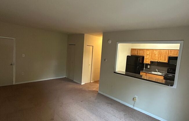 1 bed, 1 bath, 700 sqft, $1,250, Unit C306