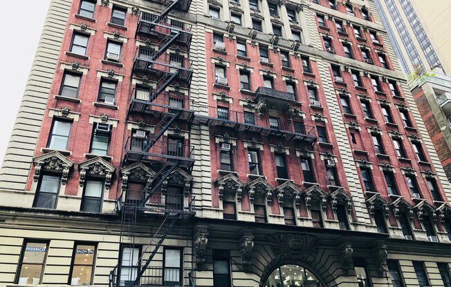 57 W 58 ST