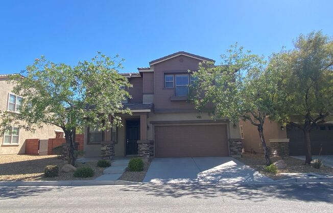Wonderful 4 bed/2.5 bath home located in the SW area of Vegas.