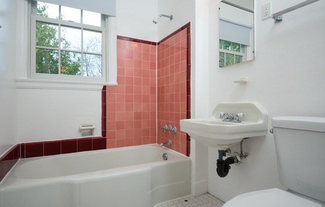 1 bed, 1 bath, $1,525, Unit 5440-3