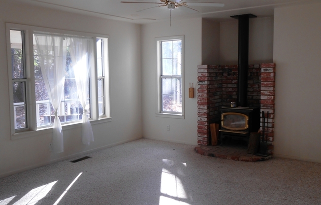 $1,000 MOVE IN SPECIAL OFF FIRST MONTHS RENT.