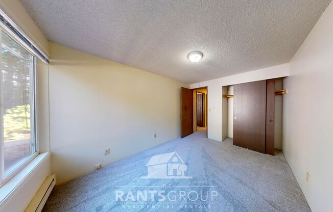 2 beds, 1 bath, $1,575, Unit 15A