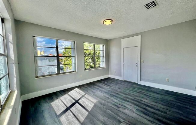 Remodeled 2 bed 1 bath in the heart of Little Havana!