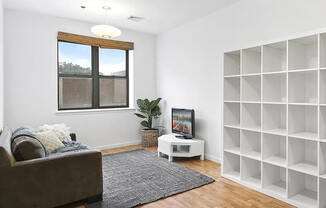 893 MYRTLE AVE