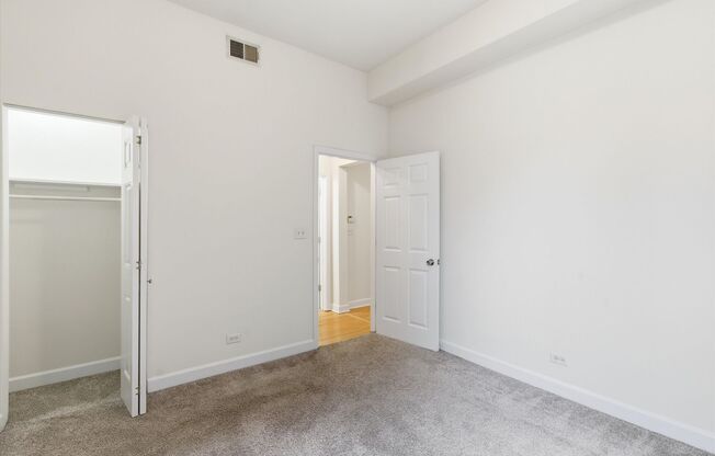 2 beds, 1 bath, 903 sqft, $2,595, Unit 2134-1R