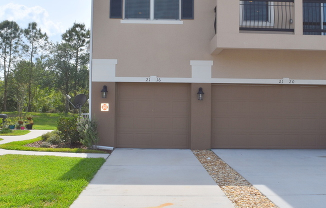 2116 Betsy Ross Ln
