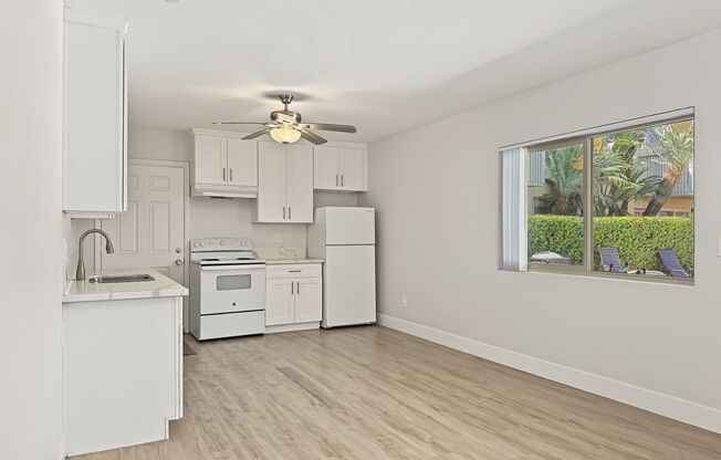 Studio, 1 bath, $1,800, Unit 41