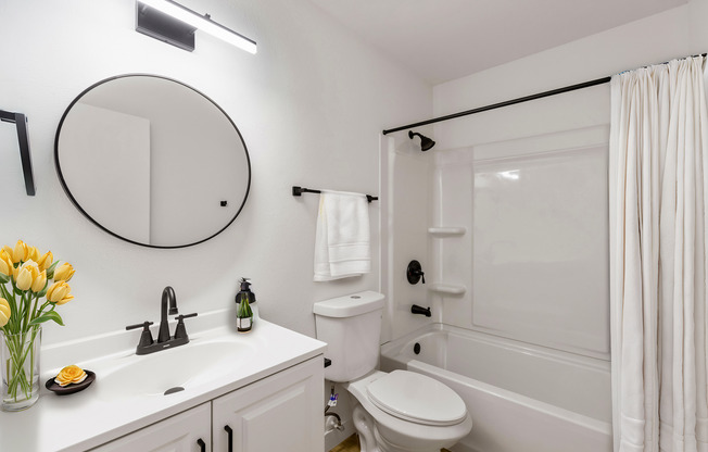 241 W Philadelphia Avenue