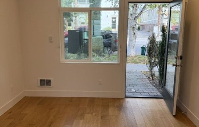 3-Bedroom Ballard Townhome | View Decks | A/C & EV Parking