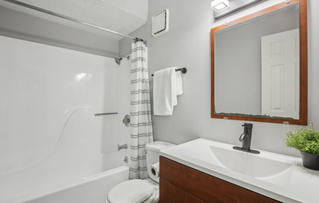 University Villa Apartments