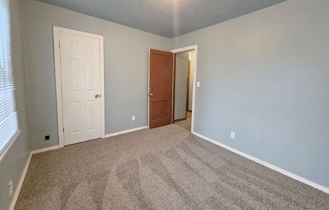 2 beds, 1 bath, $850