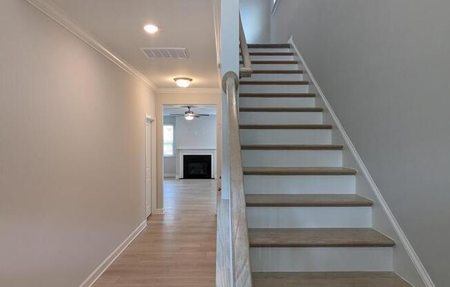 103 HIGHLAND GRV WAY