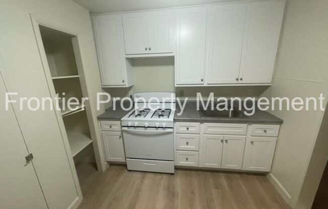 Charming 2 Bed 1 Bath House Ready for Move in!