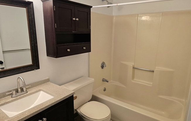 1 bed, 2 baths, 1,400 sqft, $2,200, Unit 203