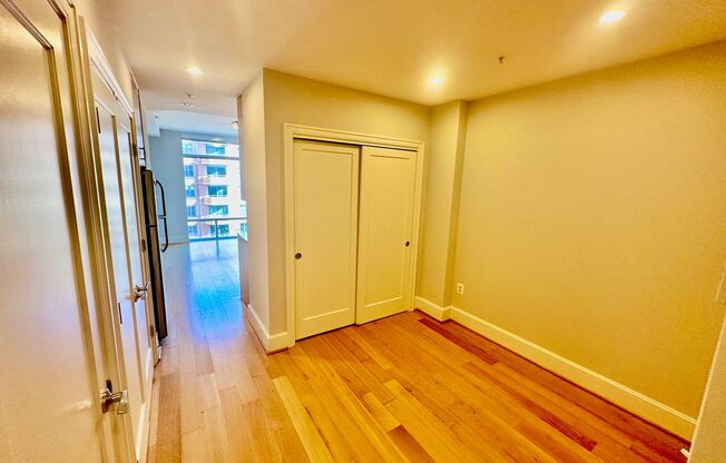 1 bed, 1 bath, $2,750, Unit 713