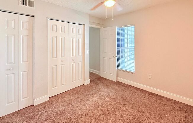 1 bed, 1 bath, 439 sqft, $1,300, Unit 2702