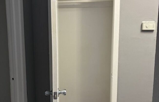 1 bed, 1 bath, 750 sqft, $925, Unit 6801