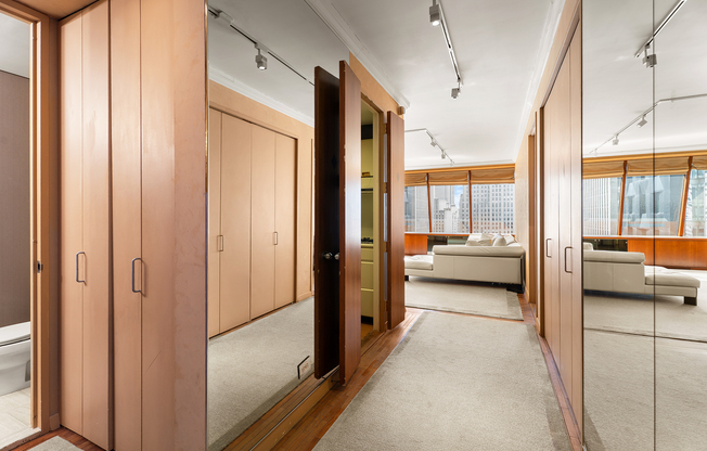 15 West 53rd St. 21C