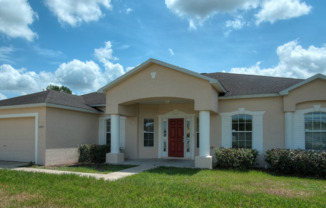 Spacious 4/2 House for Rent. Available NOW!