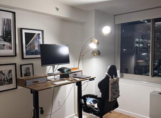 1 bed, 1 bath, $4,350, Unit 18C
