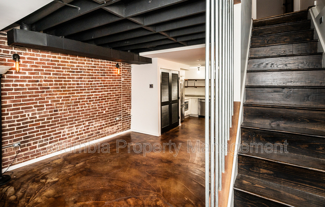 811 T ST NW