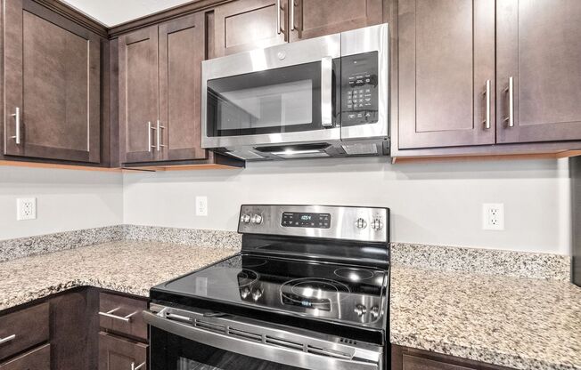 3 beds, 3 baths, $1,425, Unit # 201