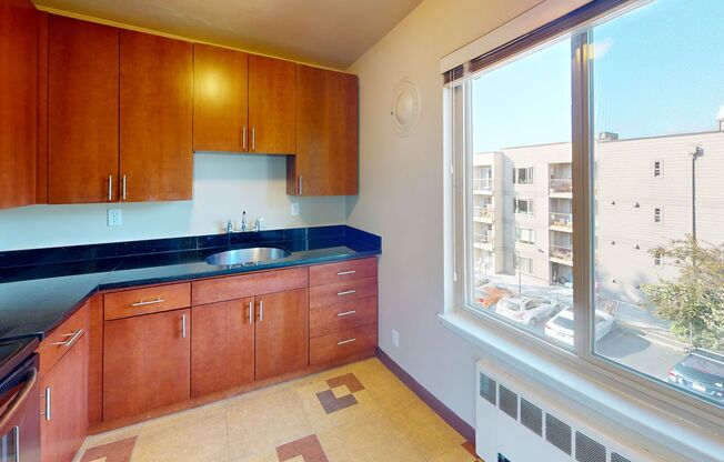 1 bed, 1 bath, 647 sqft, $2,000, Unit 403