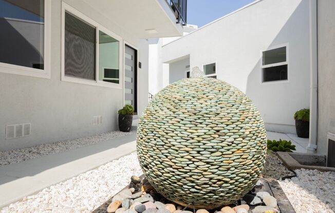 Spaulding Square Stunner!!