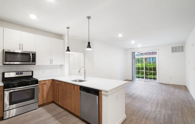 2 beds, 2 baths, 1,167 sqft, $2,950, Unit 434