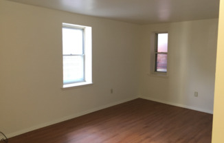 15 E READ ST