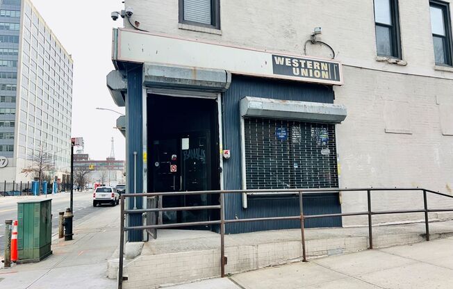 110 FLUSHING AVE