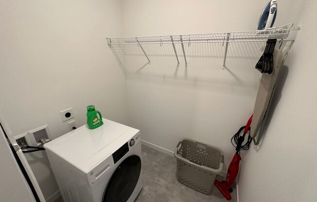 Studio, 1 bath, 380 sqft, $1,250, Unit 510