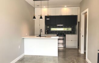 1 bed, 1.5 baths, $1,895