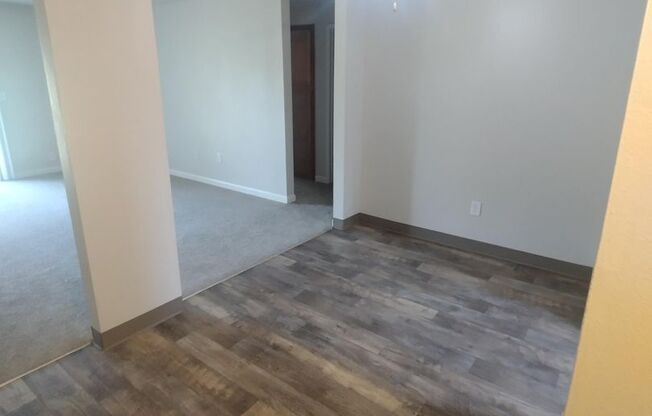 2 beds, 1 bath, 776 sqft, $1,500, Unit 098