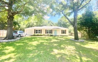 5587 Pine Lake Drive Crestview, FL 32539