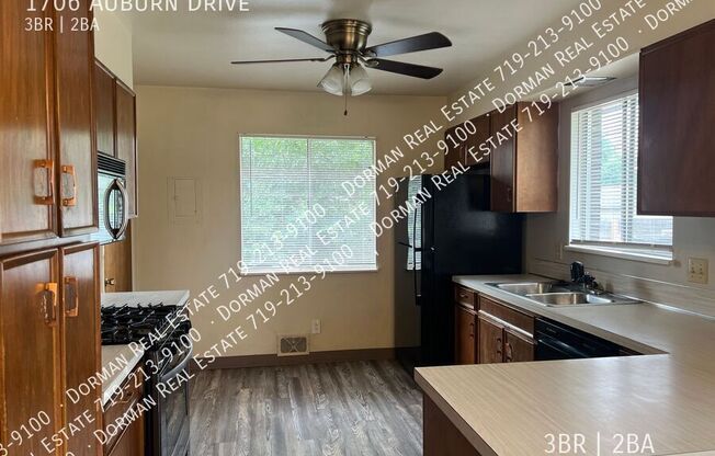 1706 AUBURN DR