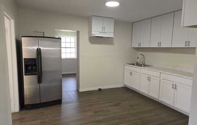 Ruskin rental