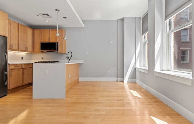 1 bed, 1 bath, 657 sqft, $3,500, Unit L515