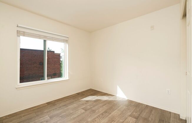 1 bed, 1 bath, 658 sqft, $1,995, Unit 5-A