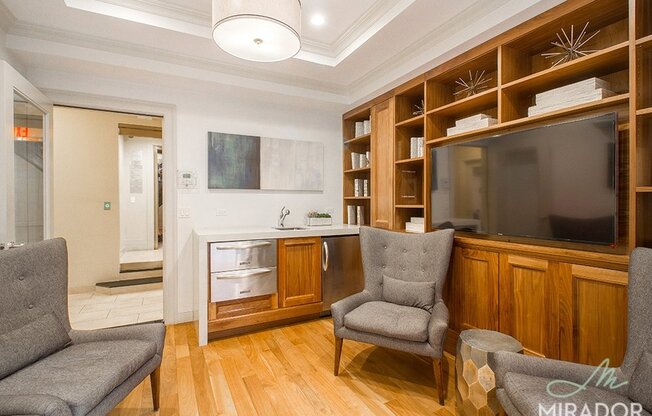 103 East 86th St #11A