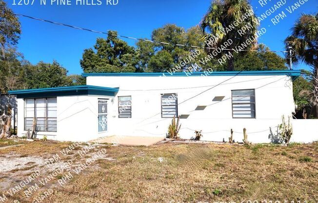 1207 N PINE HLS RD