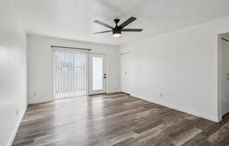 2 beds, 2 baths, 890 sqft, $1,489, Unit 122