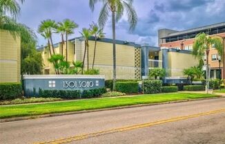 1301 S Howard Ave, B9