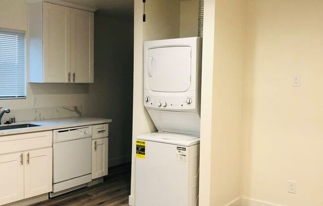 1 bed, 1 bath, 600 sqft, $2,195, Unit 10