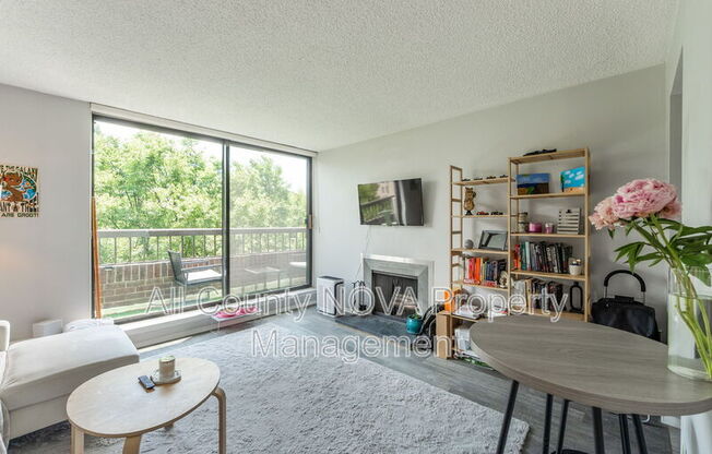 1700 17 ST NW