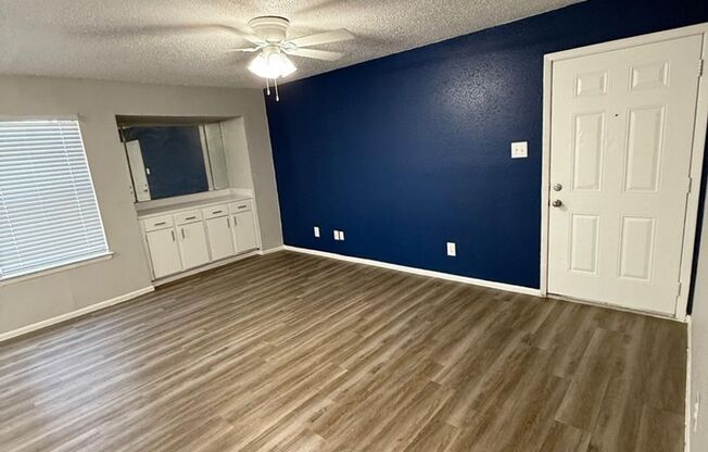 2 beds, 2 baths, 910 sqft, $1,200, Unit 615