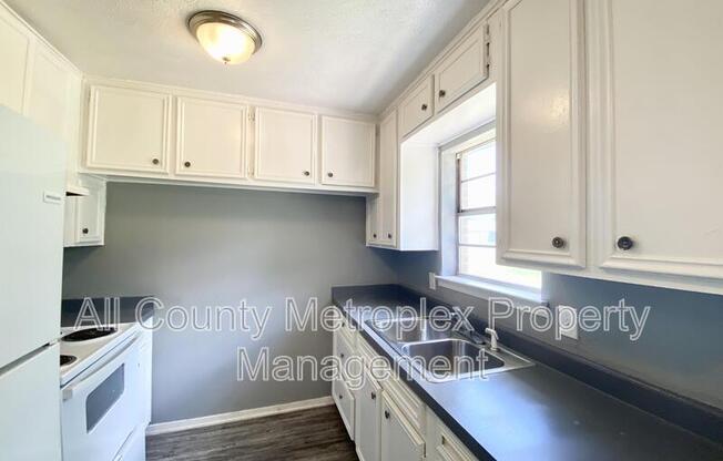 1010 CHERRYWOOD LN
