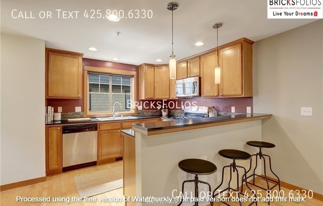 11316 8 AVE NE