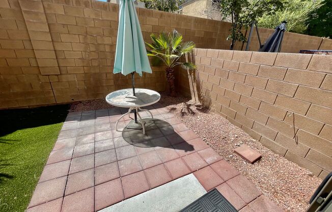 3 beds, 2 baths, $1,800