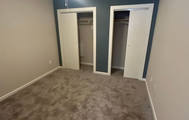 Studio, 1 bath, 500 sqft, $995, Unit 22